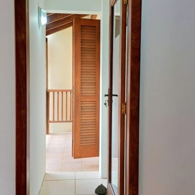 Casa em Condomínio com 200m², 3 quartos, 1 suíte, 2 garagens, no bairro Santo Antônio De Lisboa em Florianópolis