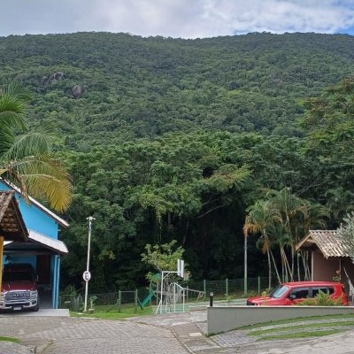 Casa em Condomínio com 200m², 3 quartos, 1 suíte, 2 garagens, no bairro Santo Antônio De Lisboa em Florianópolis