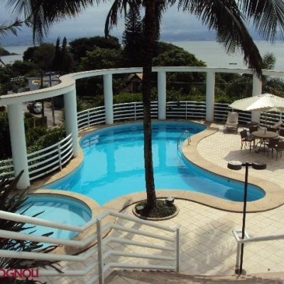 Apartamentos com 156m², 3 quartos, 3 suítes, 2 garagens, no bairro João Paulo em Florianópolis