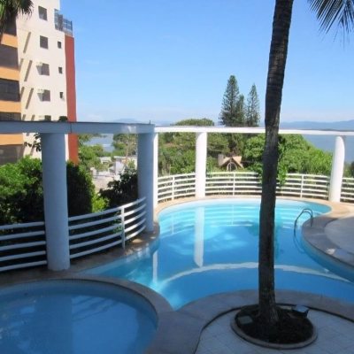 Apartamentos com 156m², 3 quartos, 3 suítes, 2 garagens, no bairro João Paulo em Florianópolis