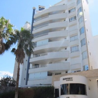 Apartamentos com 156m², 3 quartos, 3 suítes, 2 garagens, no bairro João Paulo em Florianópolis