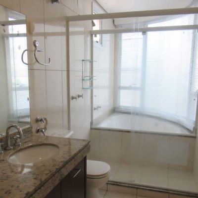 Apartamentos com 156m², 3 quartos, 3 suítes, 2 garagens, no bairro João Paulo em Florianópolis