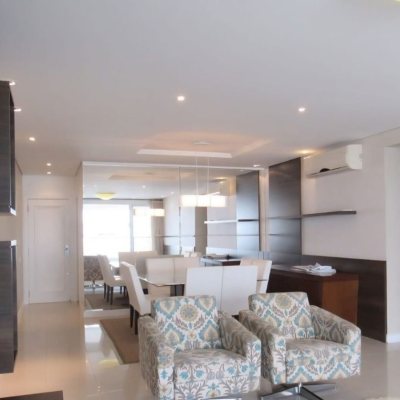 Apartamentos com 156m², 3 quartos, 3 suítes, 2 garagens, no bairro João Paulo em Florianópolis