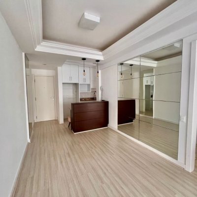 Apartamentos com 75m², 3 quartos, 1 suíte, 1 garagem, no bairro Itacorubi em Florianópolis