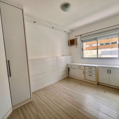 Apartamentos com 75m², 3 quartos, 1 suíte, 1 garagem, no bairro Itacorubi em Florianópolis