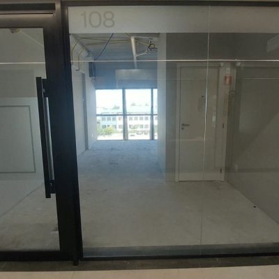 Sala com 27m², 1 garagem, no bairro Campeche em Florianópolis