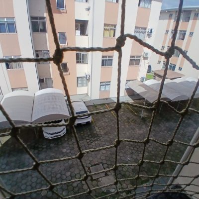 Apartamentos com 53m², 2 quartos, 1 garagem, no bairro Capoeiras em Florianópolis