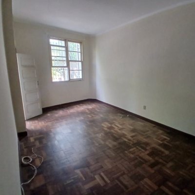 Apartamentos com 93m², 3 quartos, no bairro Centro em Florianópolis
