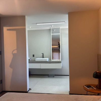 Sobrado Residencial com 315m², 4 quartos, 3 suítes, 4 garagens, no bairro Jurerê Internacional em Floranópolis