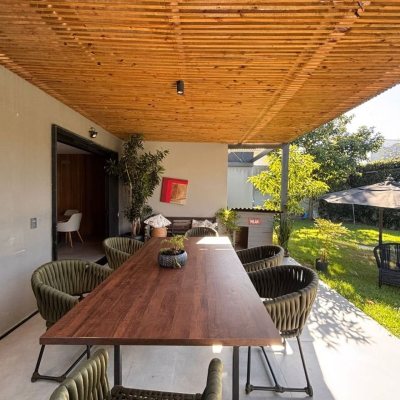 Sobrado Residencial com 315m², 4 quartos, 3 suítes, 4 garagens, no bairro Jurerê Internacional em Floranópolis