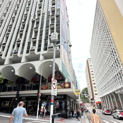 Sala com 40m², no bairro Centro em Florianópolis