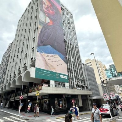 Sala com 40m², no bairro Centro em Florianópolis