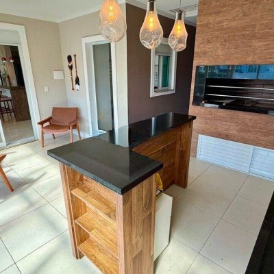 Sobrado Residencial com 199m², 4 quartos, 3 suítes, 2 garagens, no bairro Cachoeira Do Bom Jesus em Florianópolis