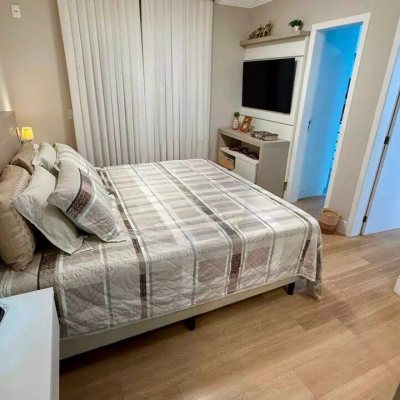 Sobrado Residencial com 199m², 4 quartos, 3 suítes, 2 garagens, no bairro Cachoeira Do Bom Jesus em Florianópolis