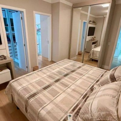 Sobrado Residencial com 199m², 4 quartos, 3 suítes, 2 garagens, no bairro Cachoeira Do Bom Jesus em Florianópolis