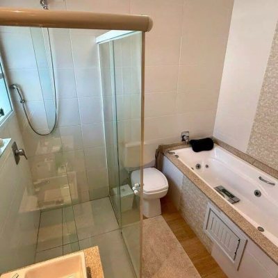 Sobrado Residencial com 199m², 4 quartos, 3 suítes, 2 garagens, no bairro Cachoeira Do Bom Jesus em Florianópolis