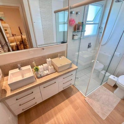 Sobrado Residencial com 199m², 4 quartos, 3 suítes, 2 garagens, no bairro Cachoeira Do Bom Jesus em Florianópolis