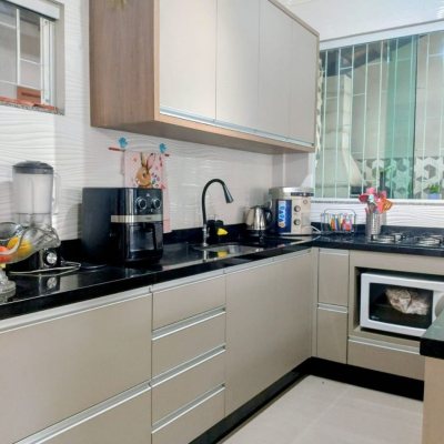 Casa Residencial com 70m², 3 quartos, 1 suíte, 1 garagem, no bairro Ingleses em Florianópolis