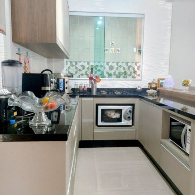 Casa Residencial com 70m², 3 quartos, 1 suíte, 1 garagem, no bairro Ingleses em Florianópolis