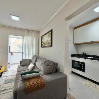 Apartamentos com 58m², 2 quartos, 1 garagem, no bairro Balneário em Florianópolis