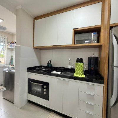 Apartamentos com 58m², 2 quartos, 1 garagem, no bairro Balneário em Florianópolis