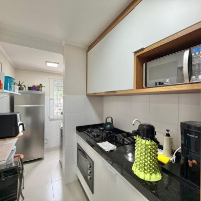Apartamentos com 58m², 2 quartos, 1 garagem, no bairro Balneário em Florianópolis