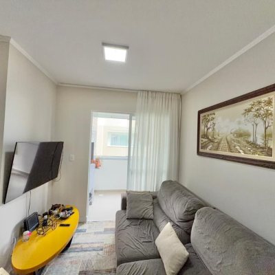 Apartamentos com 58m², 2 quartos, 1 garagem, no bairro Balneário em Florianópolis