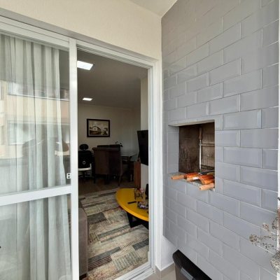 Apartamentos com 58m², 2 quartos, 1 garagem, no bairro Balneário em Florianópolis