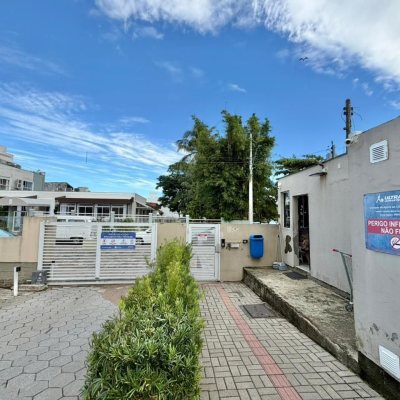 Apartamentos com 58m², 2 quartos, 1 garagem, no bairro Balneário em Florianópolis