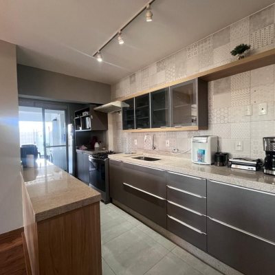 Apartamentos com 153m², 2 quartos, 1 suíte, 1 garagem, no bairro Kobrasol em São José