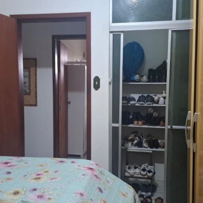 Casa Residencial com 95m², 4 quartos, 1 suíte, 1 garagem, no bairro Centro em Florianópolis