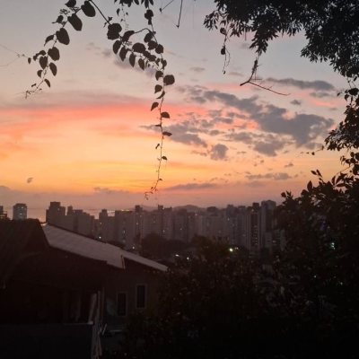 Casa Residencial com 95m², 4 quartos, 1 suíte, 1 garagem, no bairro Centro em Florianópolis