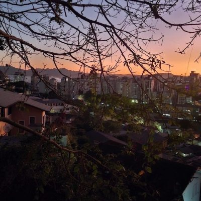 Casa Residencial com 95m², 4 quartos, 1 suíte, 1 garagem, no bairro Centro em Florianópolis