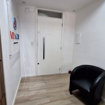 Sala com 95m², 1 garagem, no bairro Centro em Florianópolis