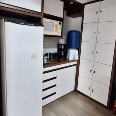 Sala com 95m², 1 garagem, no bairro Centro em Florianópolis