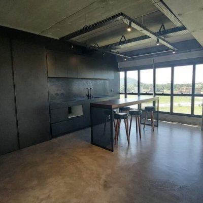 Sala com 136m², 1 garagem, no bairro Campeche em Florianópolis