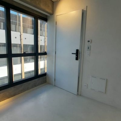 Sala com 136m², 1 garagem, no bairro Campeche em Florianópolis