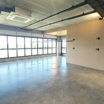 Sala com 136m², 1 garagem, no bairro Campeche em Florianópolis