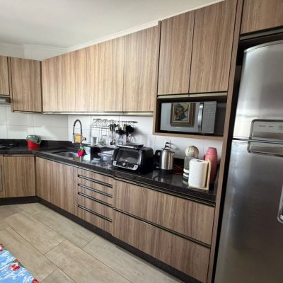 Apartamentos com 119m², 3 quartos, 1 suíte, 1 garagem, no bairro Kobrasol em São José