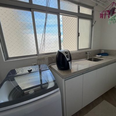 Apartamentos com 119m², 3 quartos, 1 suíte, 1 garagem, no bairro Kobrasol em São José