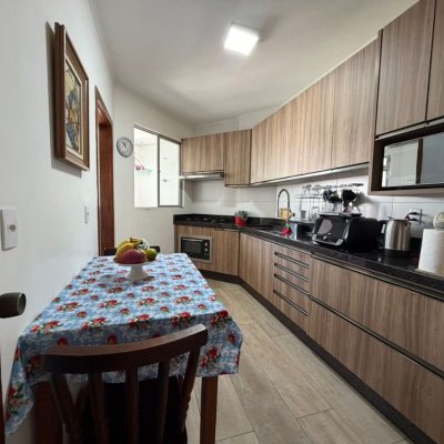 Apartamentos com 119m², 3 quartos, 1 suíte, 1 garagem, no bairro Kobrasol em São José