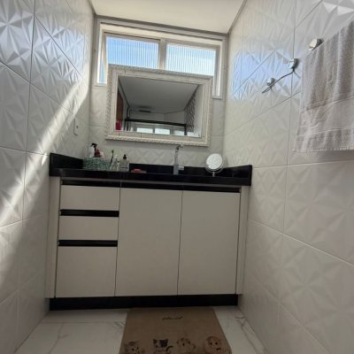 Apartamentos com 119m², 3 quartos, 1 suíte, 1 garagem, no bairro Kobrasol em São José
