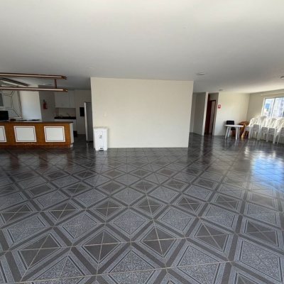 Apartamentos com 119m², 3 quartos, 1 suíte, 1 garagem, no bairro Kobrasol em São José