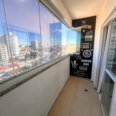 Apartamentos com 57m², 2 quartos, 1 garagem, no bairro Barreiros em São José