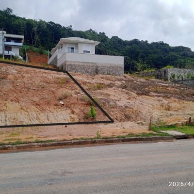 Terreno Comercial/Residencial com 360m², no bairro Forquilhas em São José