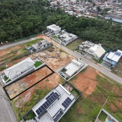 Terreno Comercial/Residencial com 360m², no bairro Forquilhas em São José