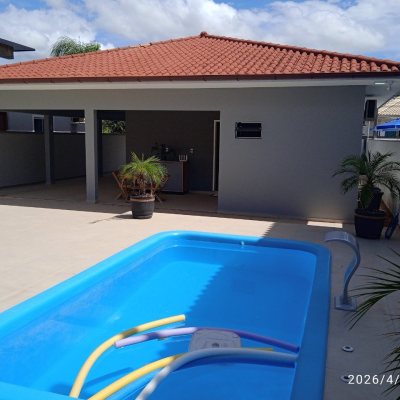 Casa Residencial com 194m², 3 quartos, 1 suíte, 3 garagens, no bairro Barra Do Aririú em Palhoça