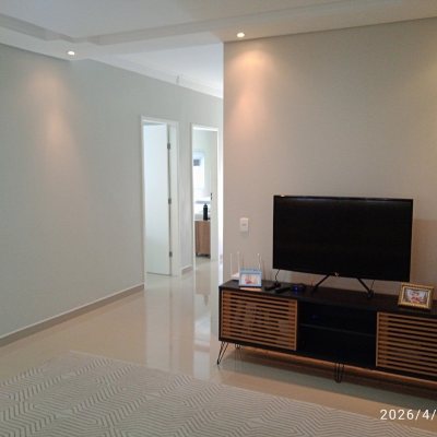 Casa Residencial com 194m², 3 quartos, 1 suíte, 3 garagens, no bairro Barra Do Aririú em Palhoça