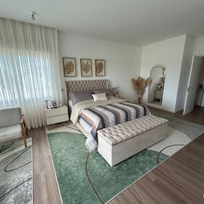 Casa Residencial com 278m², 5 quartos, 2 suítes, 4 garagens, no bairro Campeche em Florianópolis