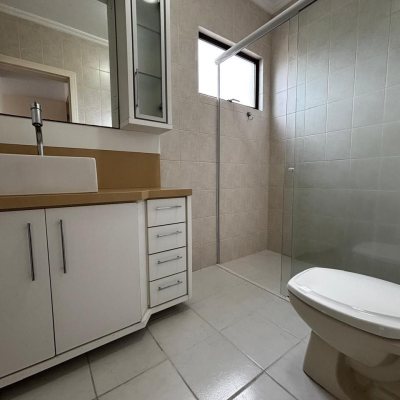 Apartamentos com 85m², 3 quartos (sendo 1 suíte), 2 garagens, no bairro Coqueiros em Florianópolis